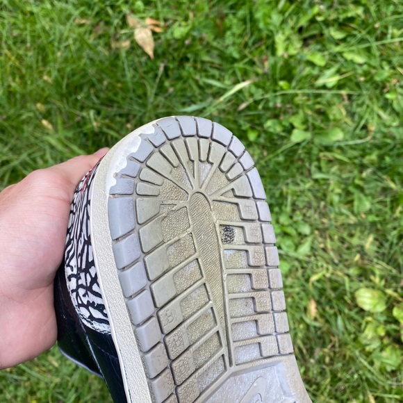 *Hosh Pick* Jordan 1 Low “Phat” Black Cement - Picture 4 of 4